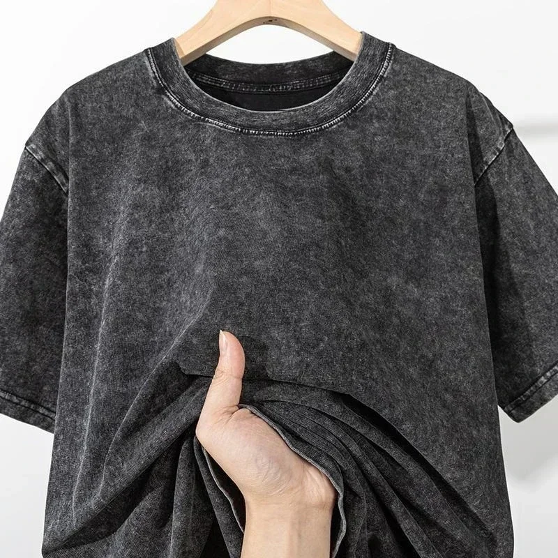 ヴィンテージ風のジム用Tシャツ。ゆったりとしたシルエットで、 - Acid Wash Vintage Graphic T Shirt のレビューと価格